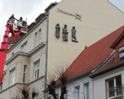 Die Heiligen Drei Könige
am Giebel des Hauses Markt 33 in Finsterwalde